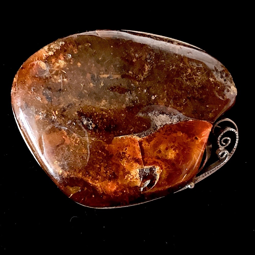 Elegant Vintage Agate or Cornelian Brown Natural Stone Brooch